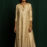 NISA KURTA PANT SET
